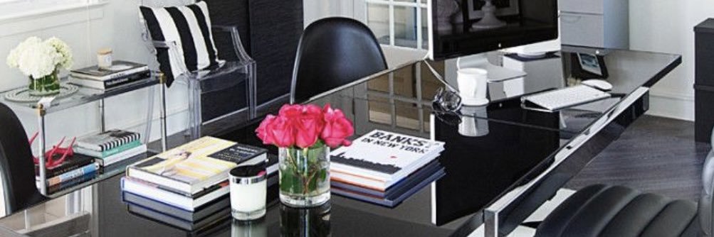 Krystal Traveling Personal Stylist banner