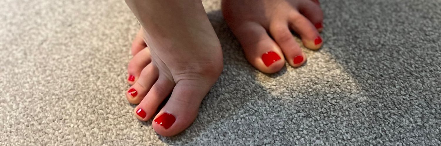 Celinesfeet5's profile banner image