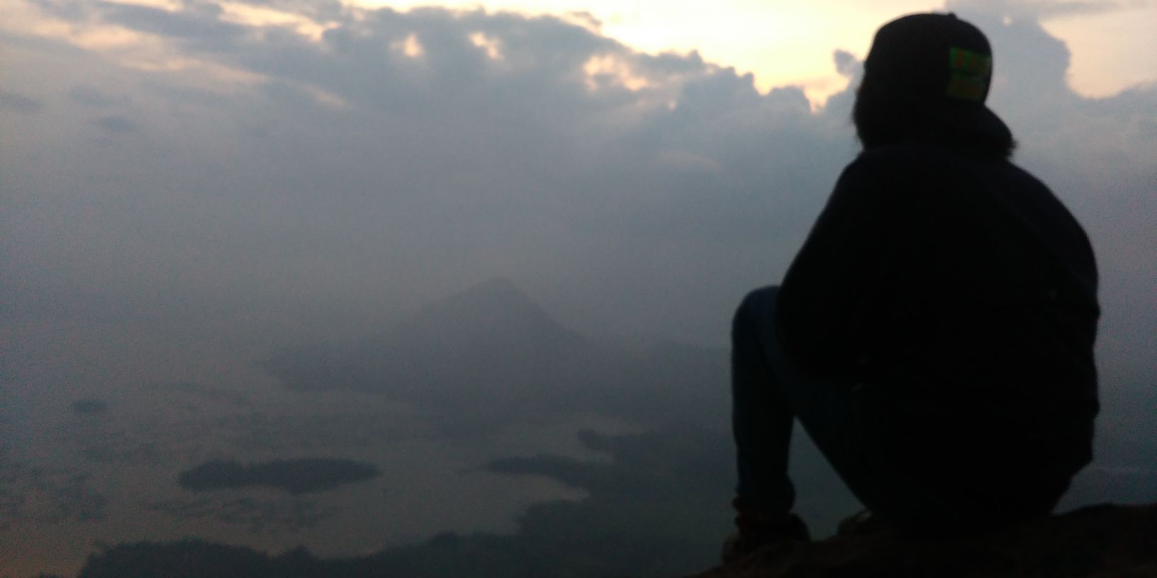davietriyana's profile banner image