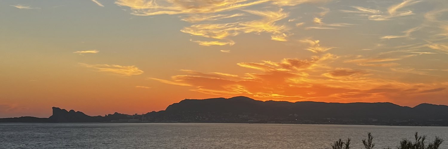 leatangy's profile banner image