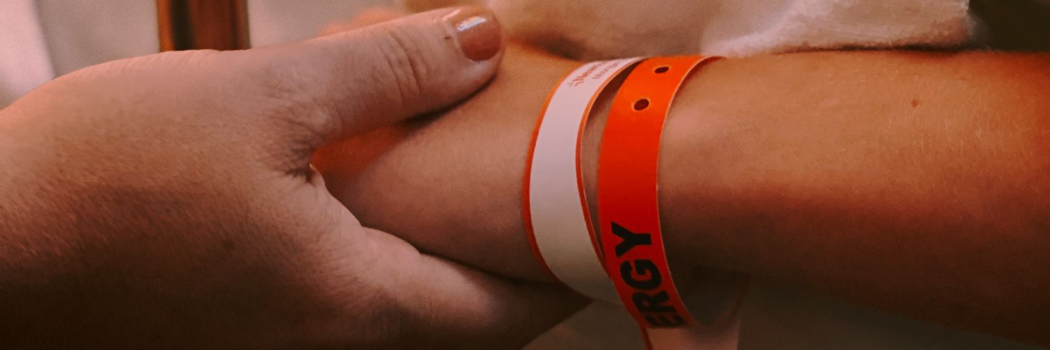 viangerinte's profile banner image
