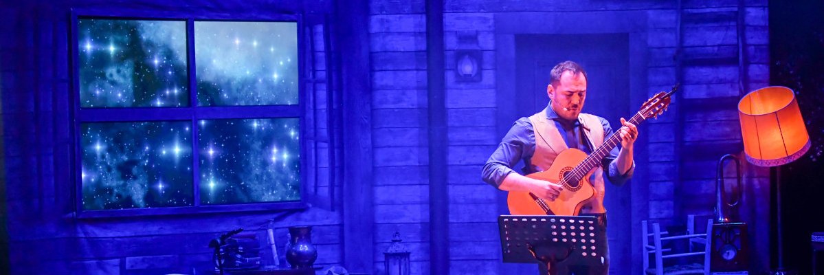 lau_em's profile banner image