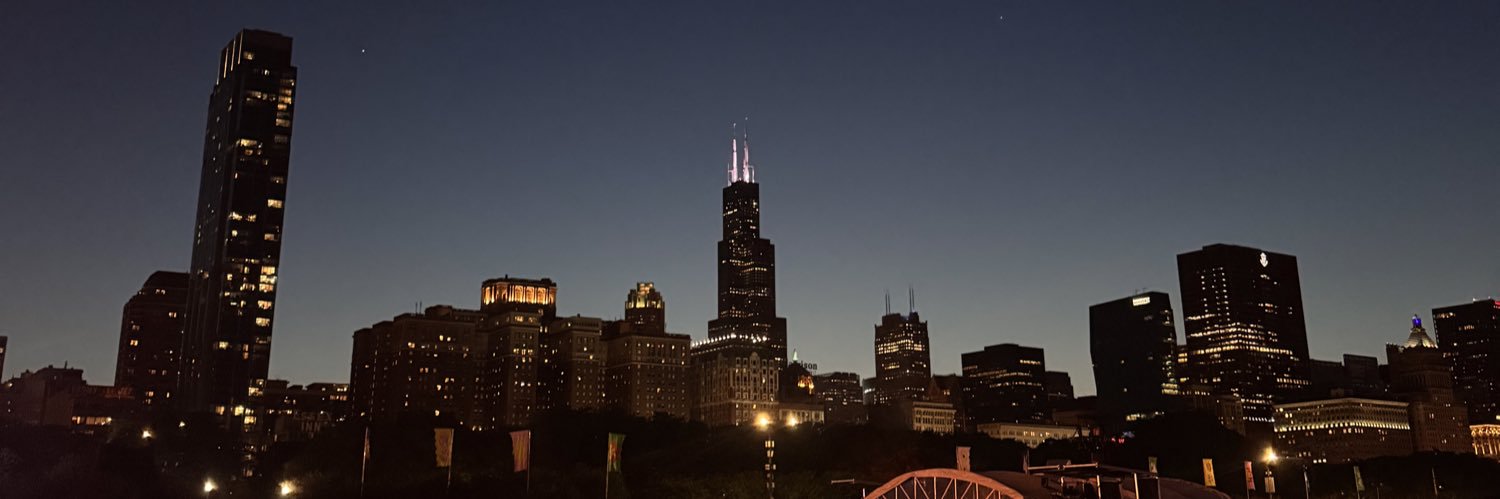LeslieeeeM's profile banner image
