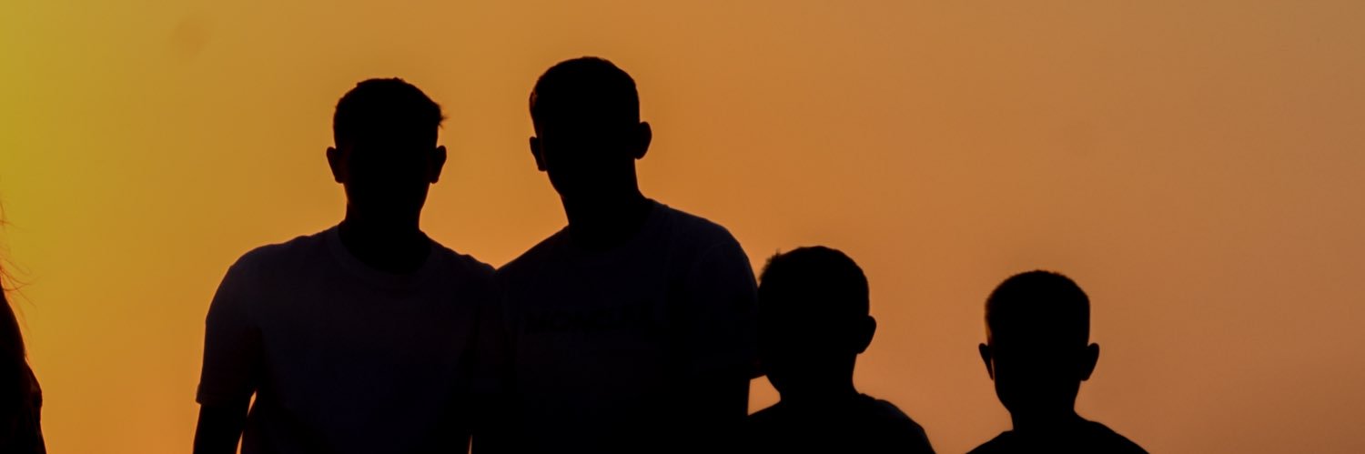 hol_reid's profile banner image