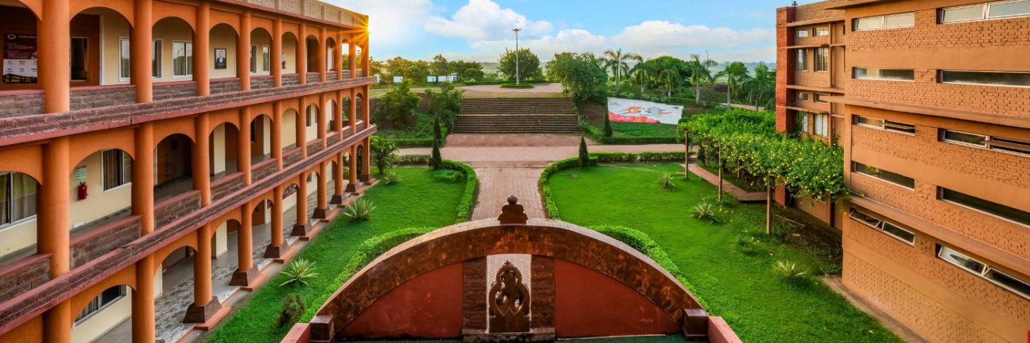 Sri Sri University banner