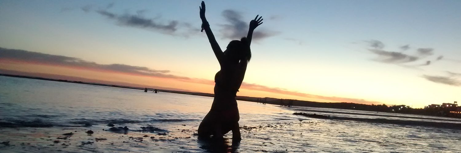elianasaffe's profile banner image