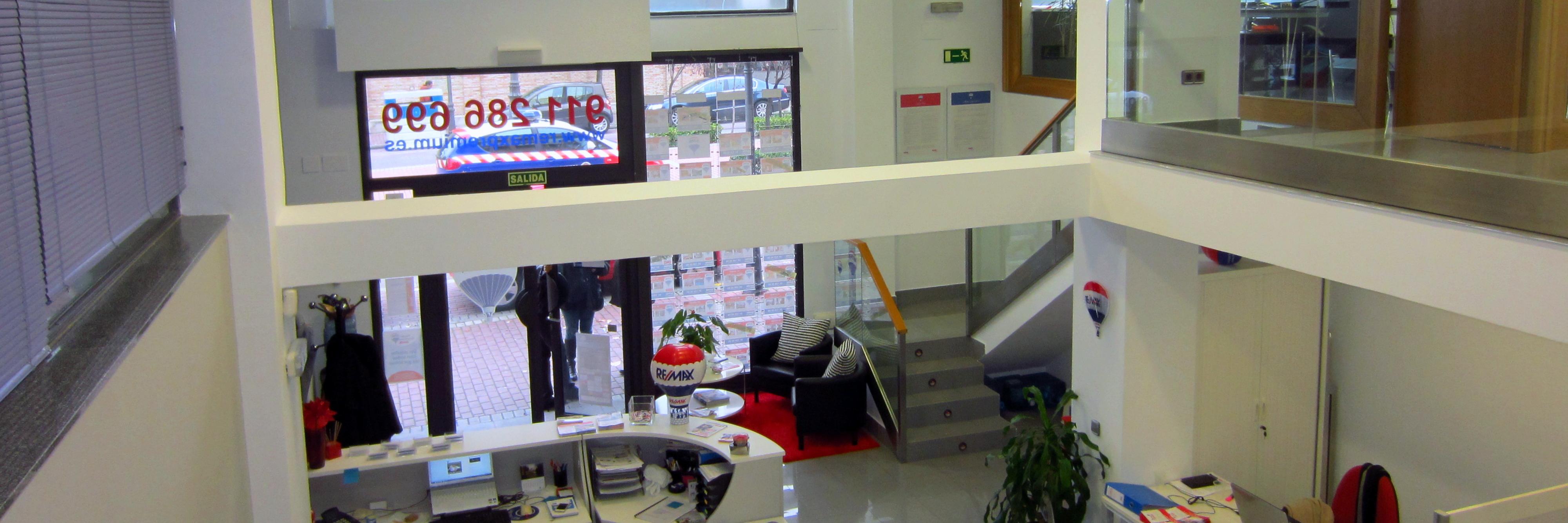 REMAXpremiumES's profile banner image