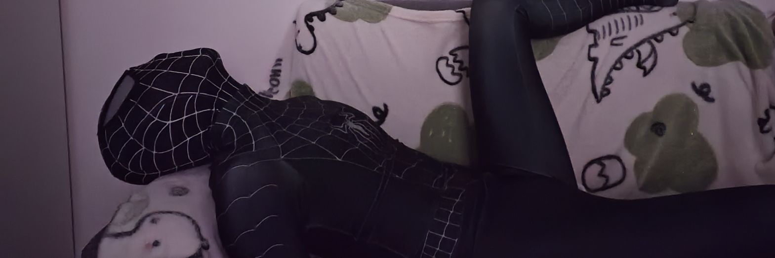 忒忒 banner