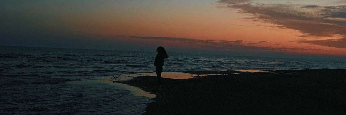 thisistaraa_'s profile banner image
