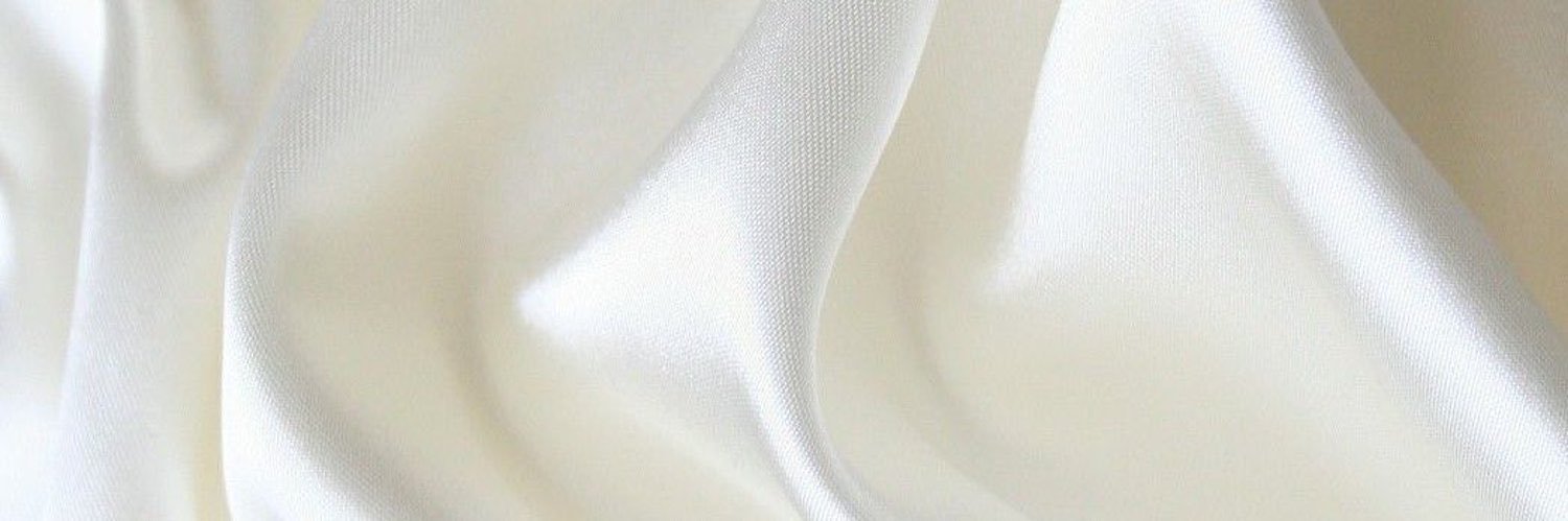 M banner