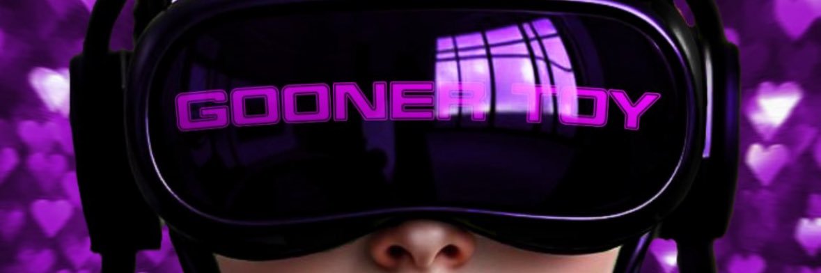 QueenNorth_ toy banner