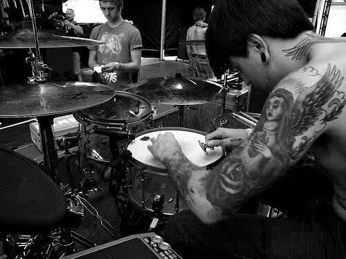 sendy_sendy's profile banner image