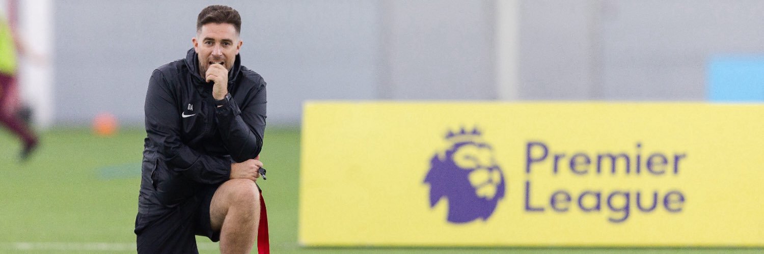 coacharnott's profile banner image