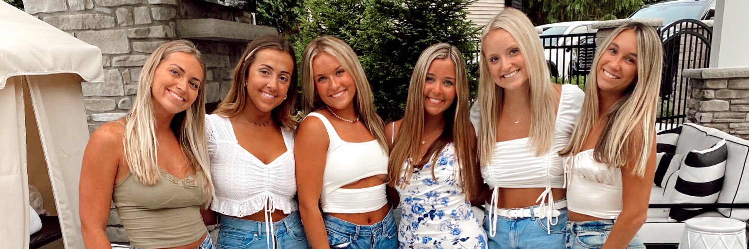 meredithhjoycee's profile banner image