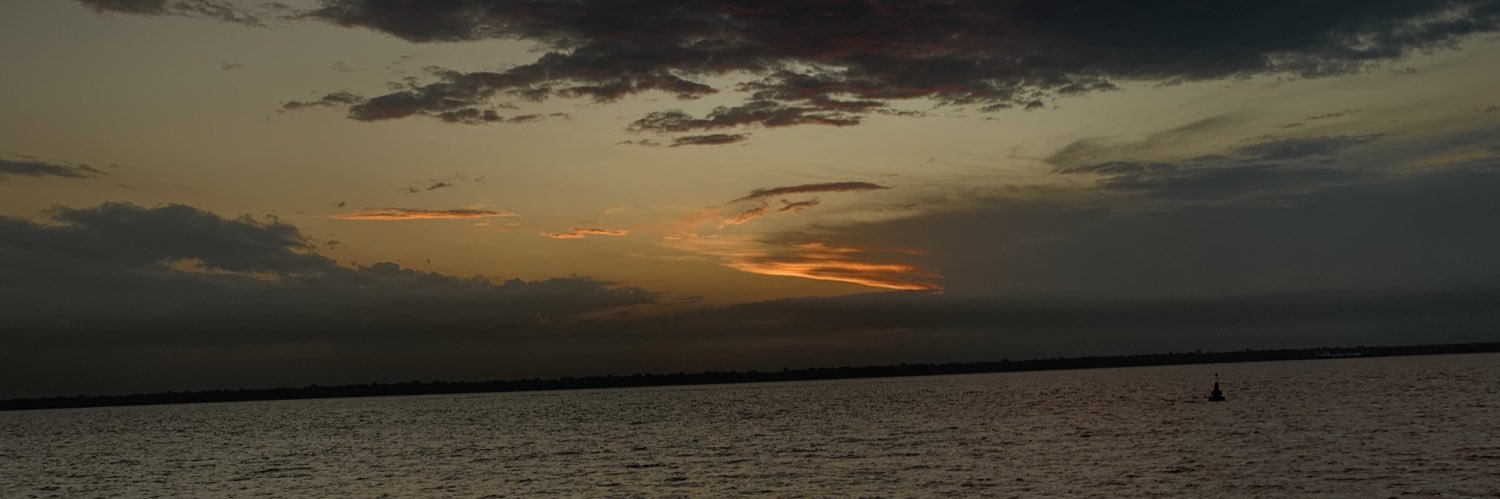 _isisluz's profile banner image
