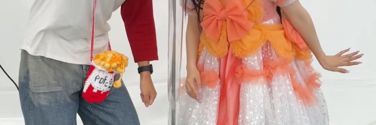 崚 banner