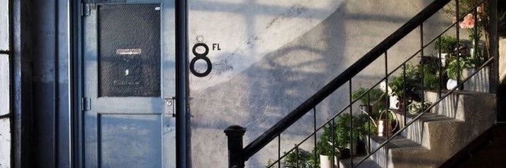 J banner