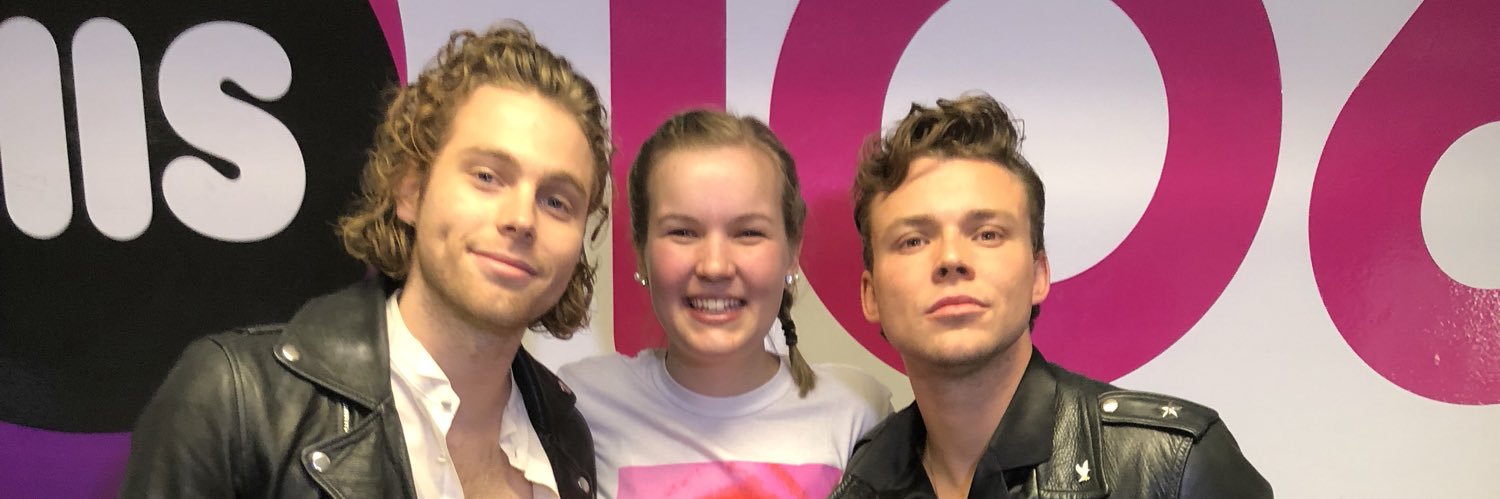 emmie_b98's profile banner image