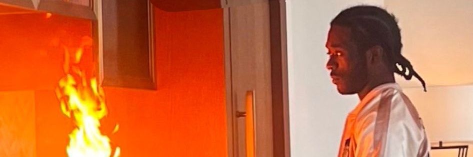 Pintu banner