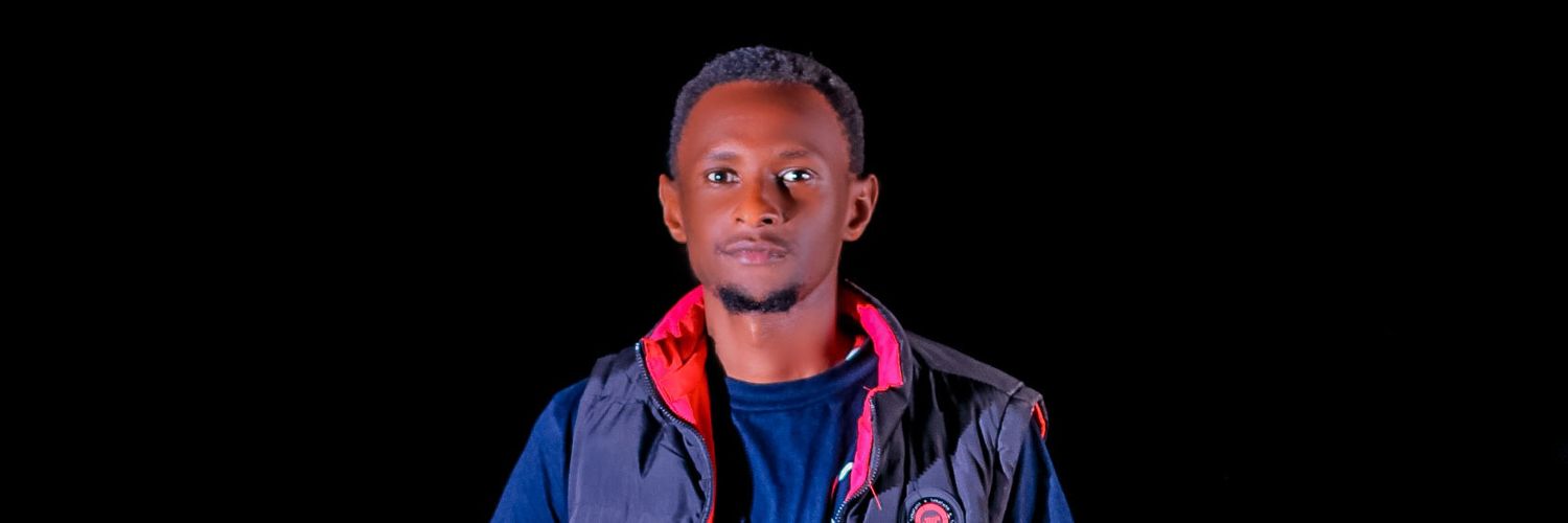 AlexOkiyiapi's profile banner image