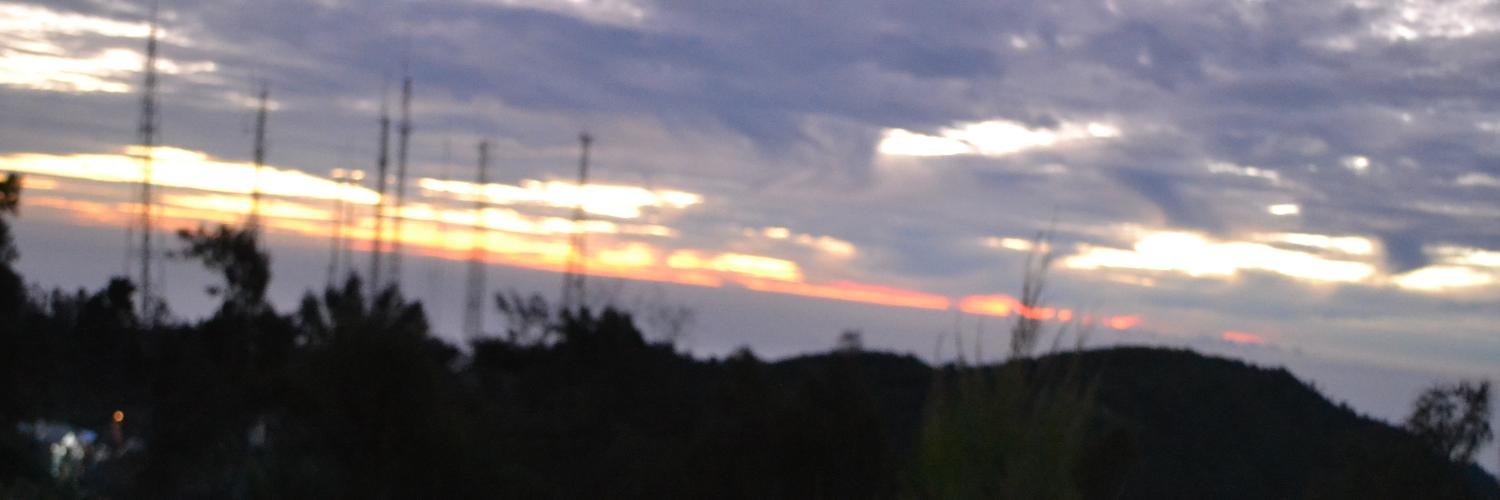 apriyantri's profile banner image