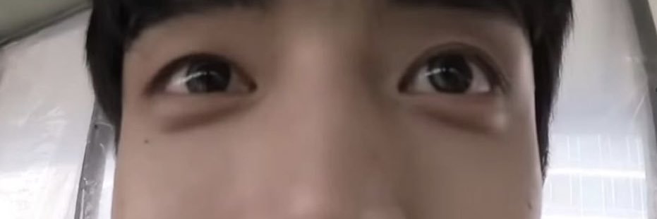 dani ♡ comms open - looking for a vgen code!!! banner