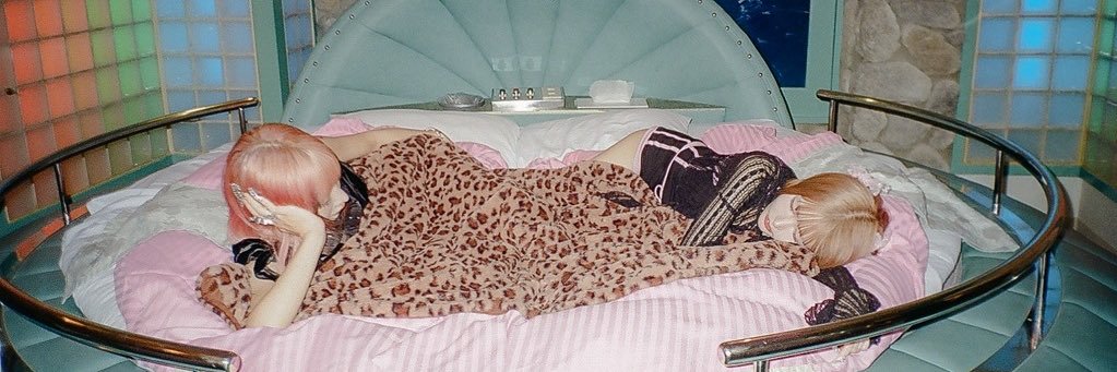 悪魔のキッス banner