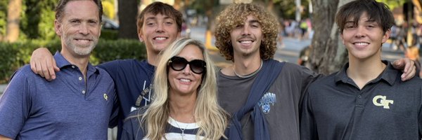 amyjacobson Profile Banner