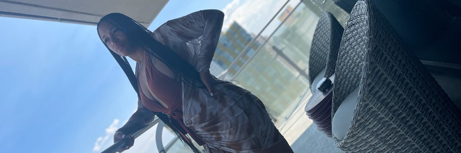DistinctAURA's profile banner image