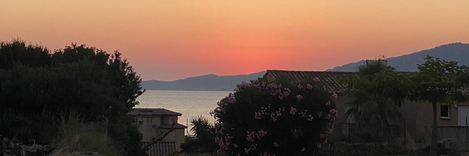 Gwouna's profile banner image