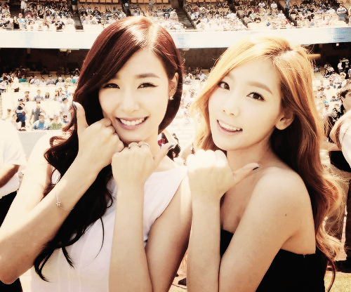 yeahfany's profile banner image