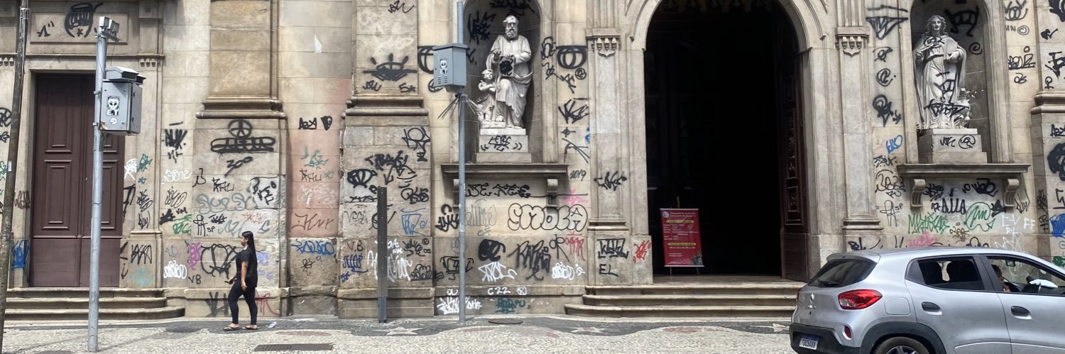 p̶̟͉̭̯̳͒̓̃̈́̚e҉̖͓̬͈̎̉̎d̷͓͎̞͊̇̒͂r̶͚̲̖̔̐͒ȍ̶̠̦̎ banner