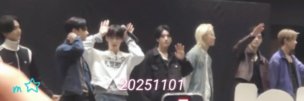 m☆ banner