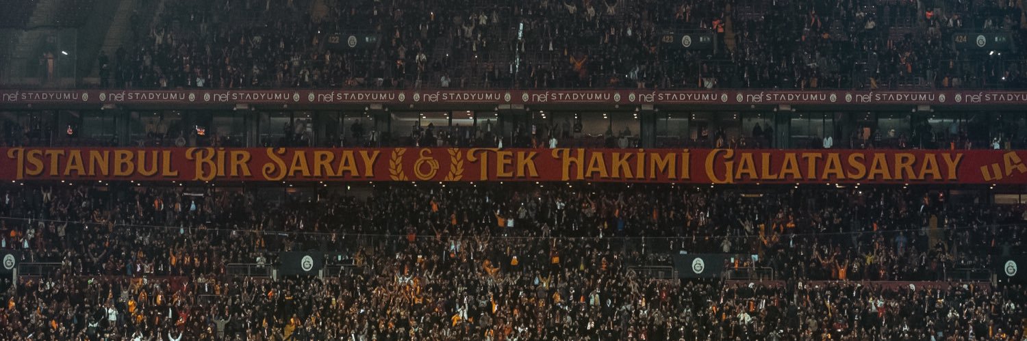 diyoyee's profile banner image
