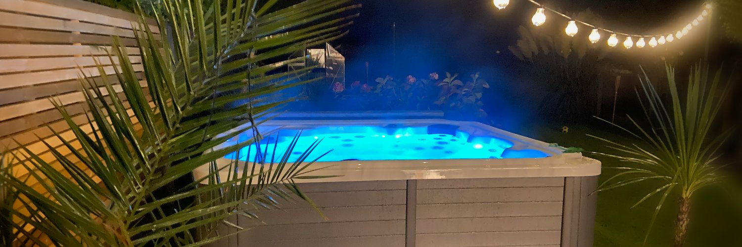 RelaxFromHome's profile banner image