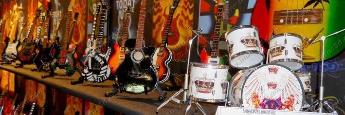 Guitar Figure ~ banner