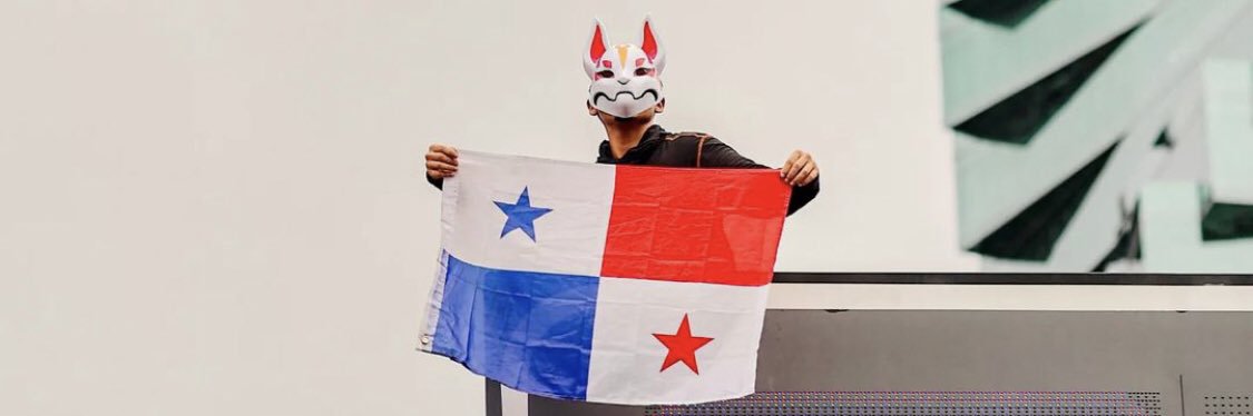 KiraCaf's profile banner image