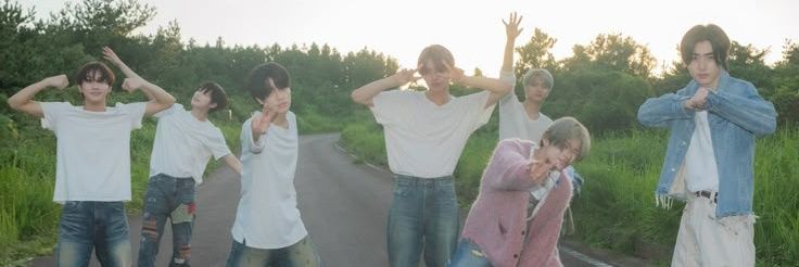 𝓛ara's :33 🩸𝘽𝙡𝙤𝙤𝙙 𝙨𝙖𝙜𝙖 ⭐💭💌 banner