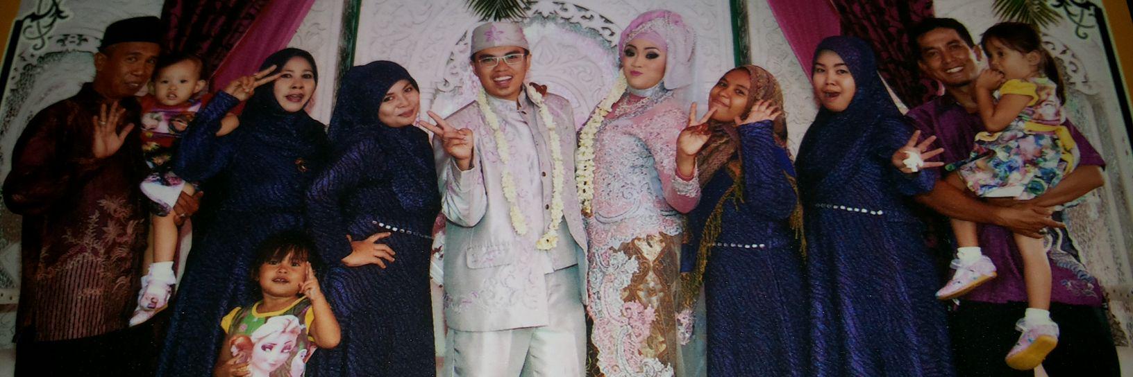 riaaapriyanti's profile banner image