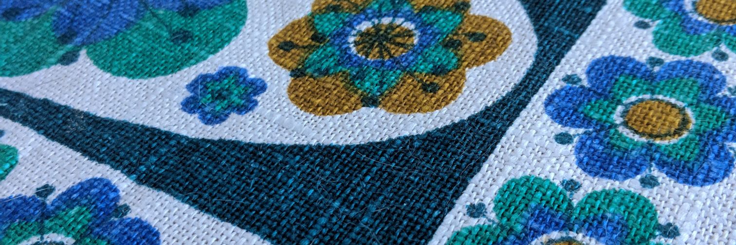 glitter and gloom ✨🔮 🐝🌱👻🦇 banner