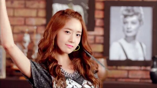 lemoyoonavv's profile banner image