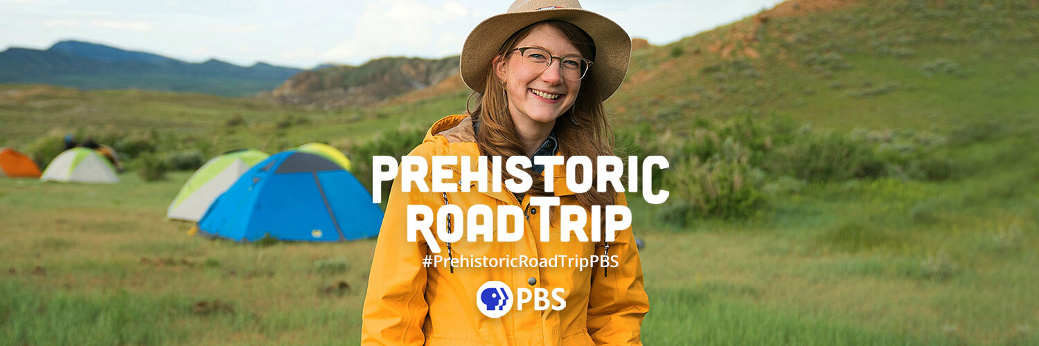 Emily Graslie 📺🦕🦖 banner