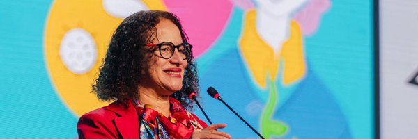 lucianasantos Profile Banner