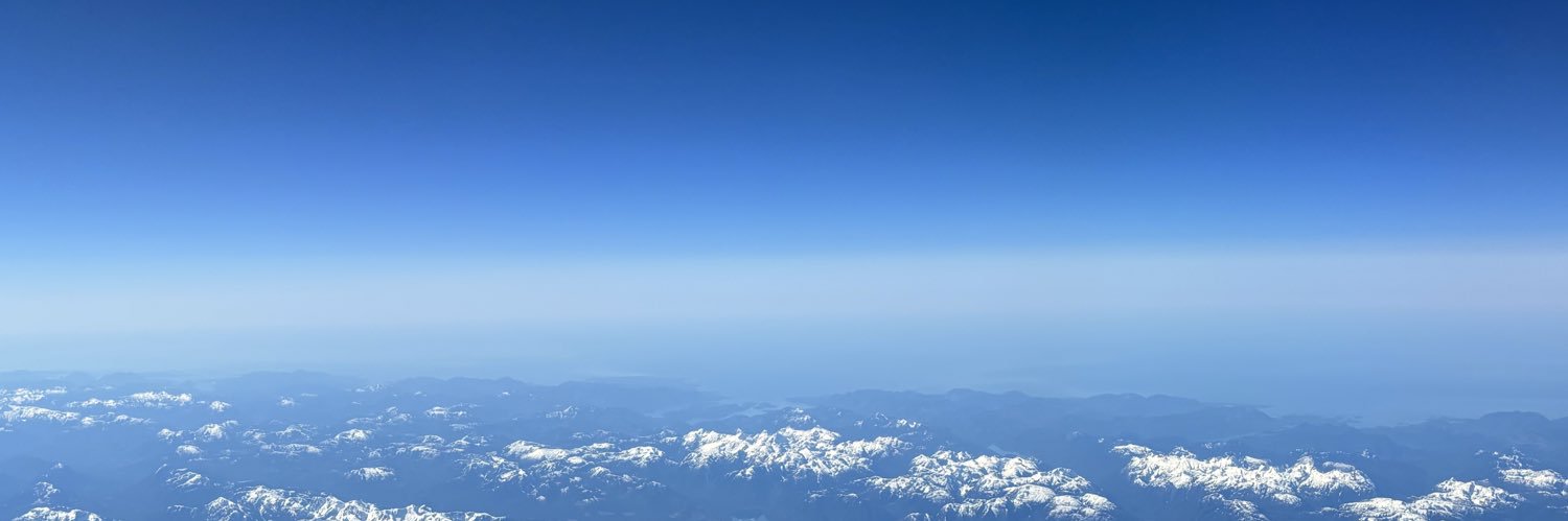 よこ banner