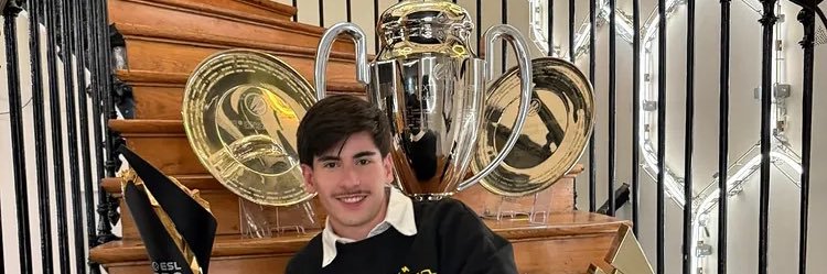 javi🐝💛 banner