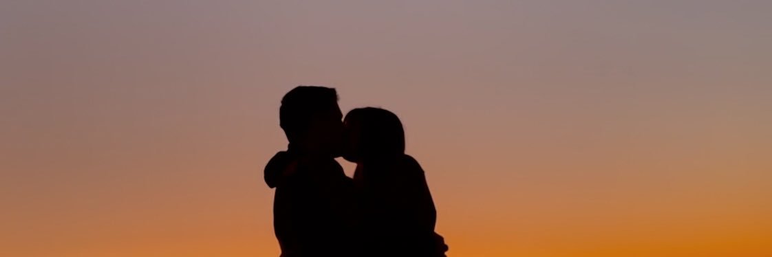 karennavalos's profile banner image