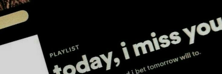 zoe kinda bored 🎸 banner