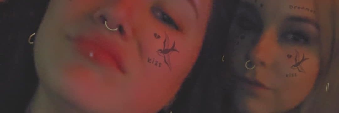nikkipicou's profile banner image
