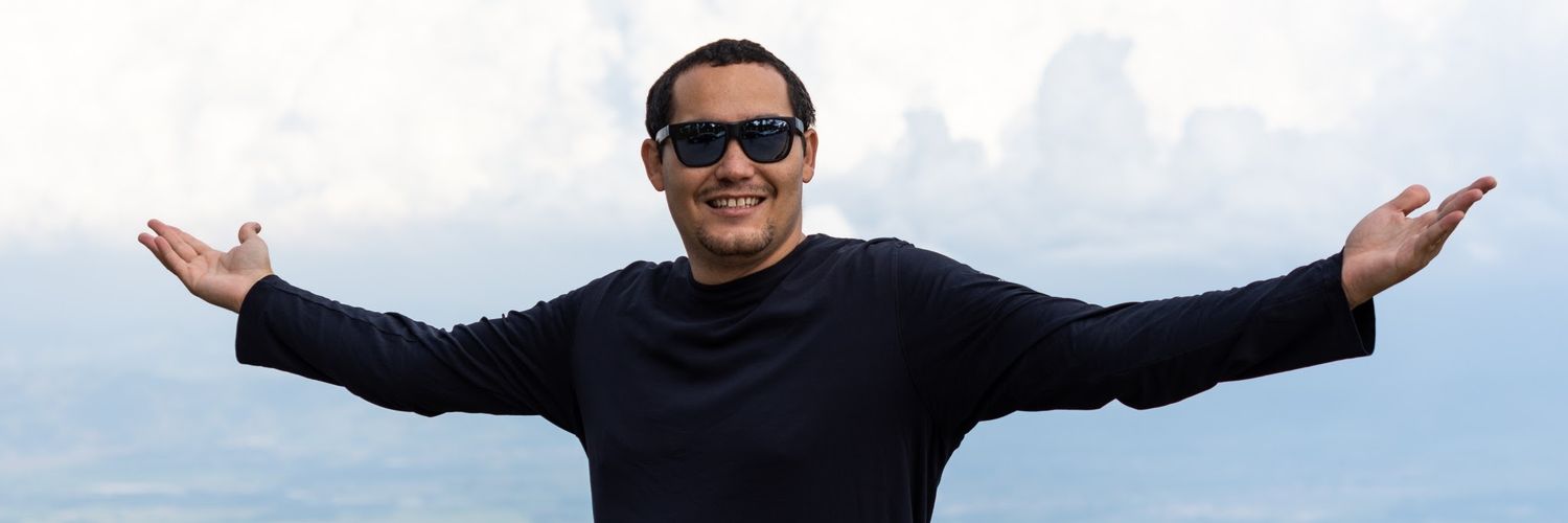 leoeccard's profile banner image