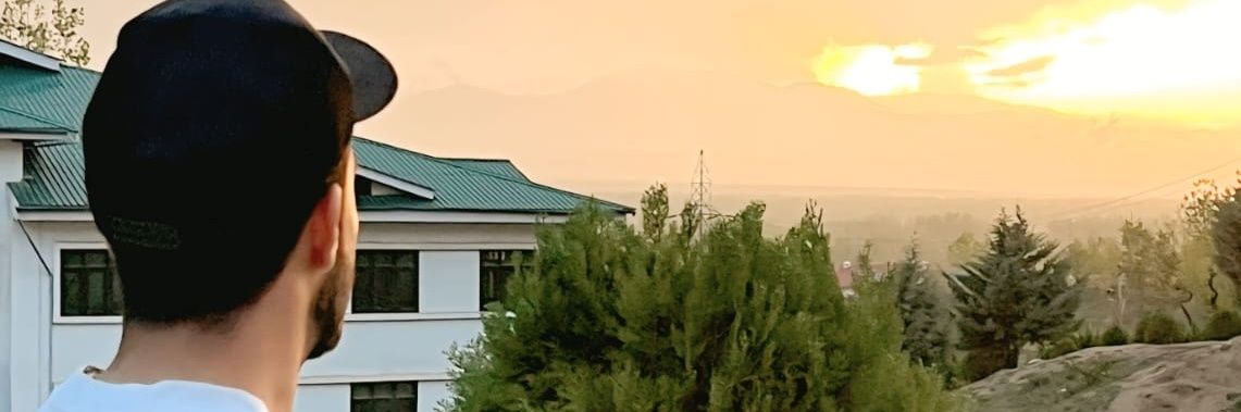 fairoz_bashir's profile banner image
